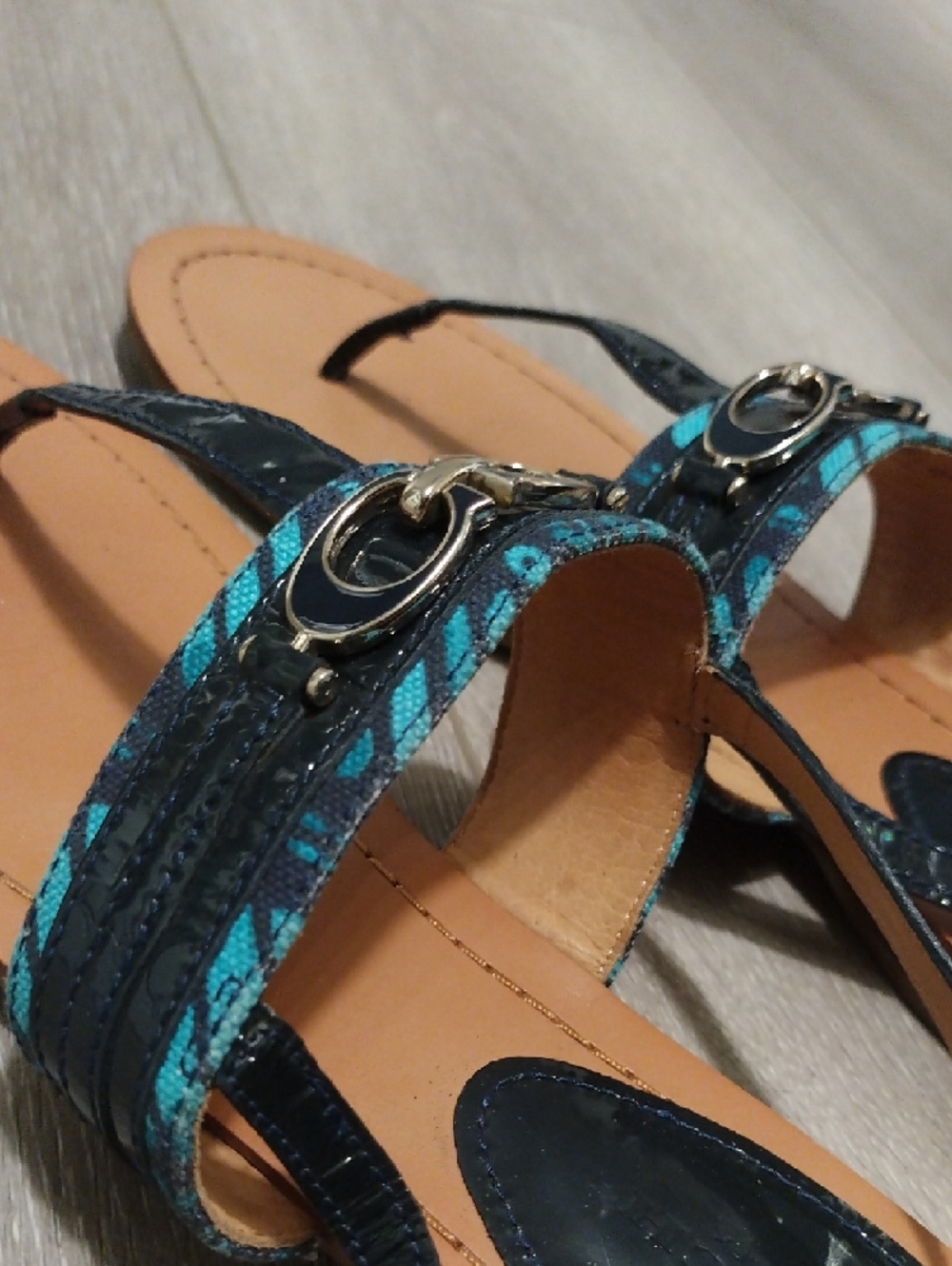 Coach Women’s Teal & Black Sandals - Picture 12 of 17